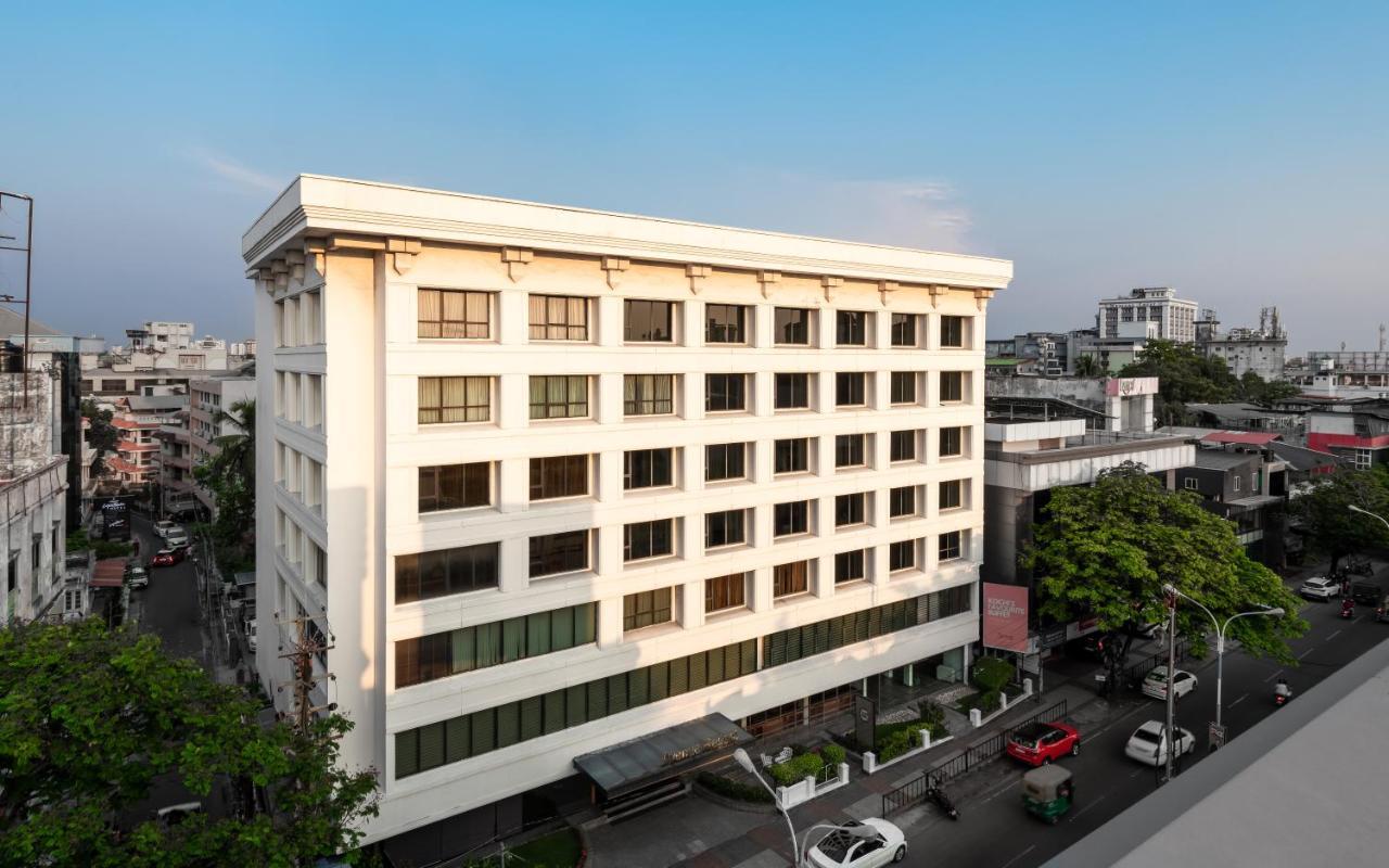 The Avenue Regent Hotel Kochi Eksteriør billede