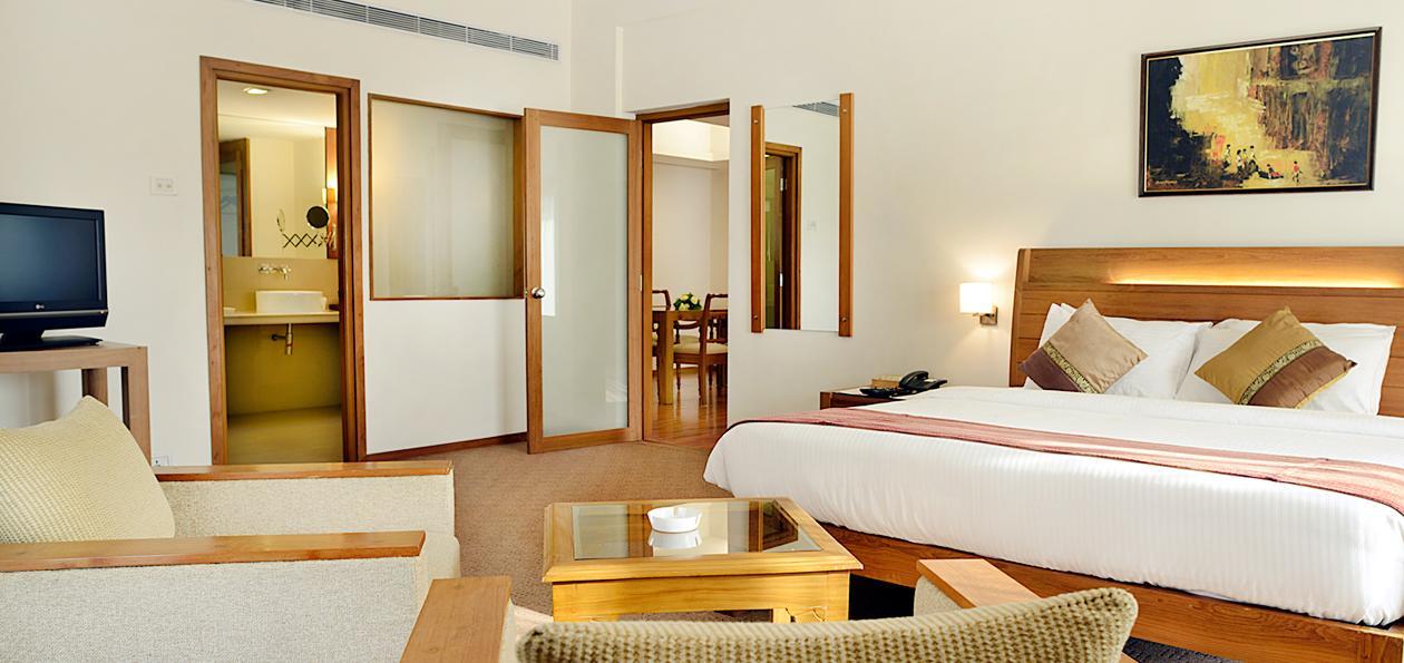 The Avenue Regent Hotel Kochi Eksteriør billede